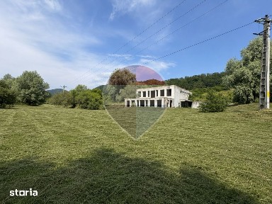 Cladire comerciala cu teren 10.000 mp | DN 13 - Hanul Bogatii-Maierus
