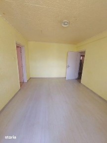 Apartament cu 2 camere, 50 mp, etaj 3 din 4, Gheorgheni, zona Iulius M