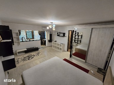 Vanzare Garsoniera 40 mp, et 3, bloc monolit 1988, 10 min M Lujerului