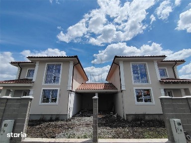 Duplex separat prin garaj - toate utilitatile - personalizare interioa