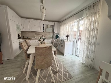 Casa de tip insiruita 3 camere cu balcon in Cartierul Arhitectilor