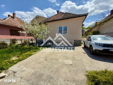Casa zona centrala deschiderea la strada Alba Iulia benzinaria Mol