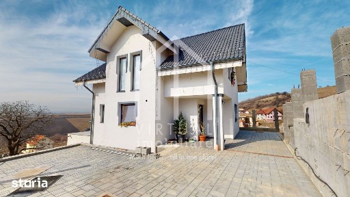 Casa de vanzare cu 4 camere, 135 mp, sau schimb cu Apartament in Sibiu
