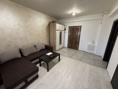 Studio de vanzare