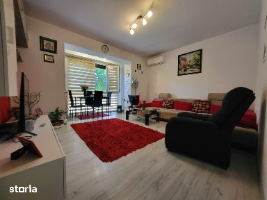 3 CAMERE DECOMANDAT + 2 PARCARI + 30MP CURTE IN PROPRIETATE