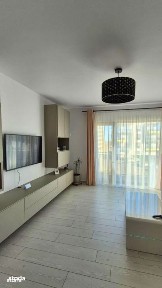 Apartamnet decomandat l la cheie l 3 camere l2 bai l parcare l B. Ziua