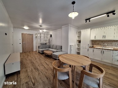 Apartament cu 2 camere, 52 mp, balcon, zona Razoare
