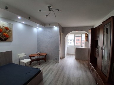 Garsoniera de închiriat