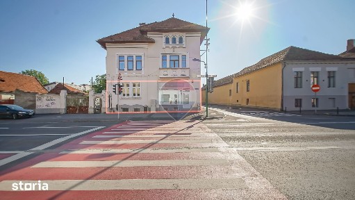 Spațiu comercial de închiriat ! Spaţiu comercial 120 mp.