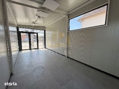 Spatiu comercial / birou nou | vitrina la strada - 30 m2 | Someseni