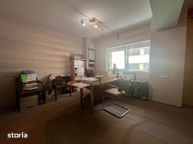 Spatiu comercial,doua sali de desfacere, depozit, birou, Str.Fabrici