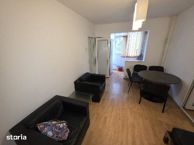 De Închiriat - Apartament 3 Camere, Zona Brătianu (Școala 8) Constanța