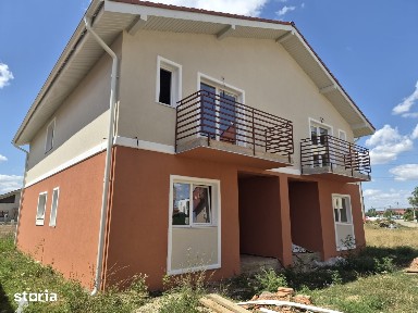 Casă Tip Duplex în Giroc - Confort, calitate și curte generoasă