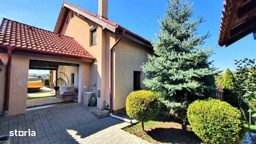 Casa 200mp cu teren 407mp Sura Mare