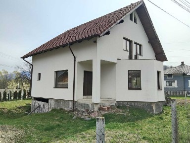 Casa de vanzare - Susenii Bârgăului - partial finisată - intabulată