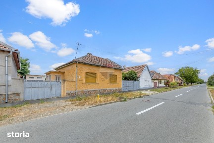 Casă de vânzare în zona Gai cu teren de 1.480 mp