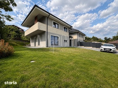 Casa 4 camere de vanzare in Feleacu