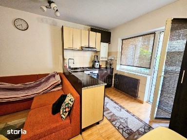 Apartament 3 camere de vanzare in Floresti