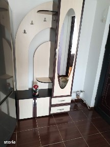 Apartament cu 2 camere spre închiriere.