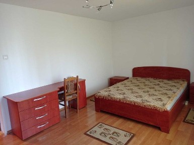 Particular, inchiriez 2 camere, decomandat, etaj 1, Astra