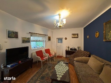 Inchiriez Casa 3 camere+teren 360mp + 2HALE, Strada M. Vulcanescu 106