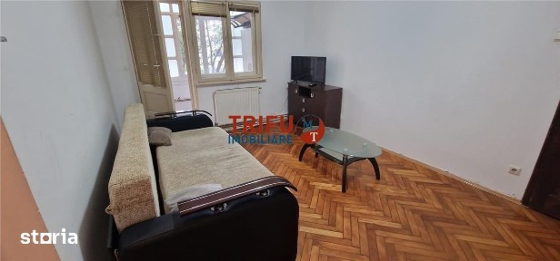 Apartament 2 camere, semidecomandat, etaj 1 - Alba Iulia, Zona Cetate