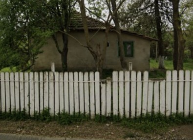 De vânzare - Casă cu teren generos în comuna Horia, județul Constanța