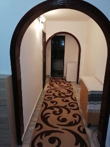 Închiriere apartament 3 camere Decomandat