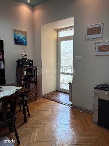 Apartament 3 camere, 80 mp, Ultracentral - Etaj 1, Tavan Înalt (3,9 m)
