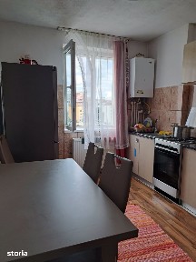 Apartament 2 camere, balcon, centru Zalău