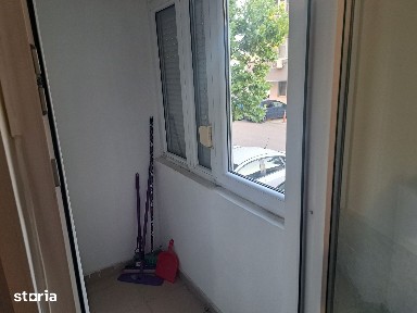 Inchiriez garsoniera la 8 minute de metrou Dimitrie Leonida