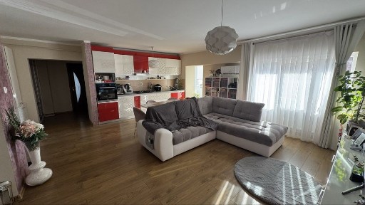 3 Camere Premium | Nicolina Rond Vechi | 80 MP | ETAJ 1 | BLOC 1989