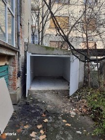 Inchiriere garaj in curte in zona P 700