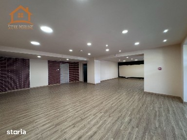 Spatiu comercial de inchiriat, 98 mp, zona Mall Coresi, Urban Pentha