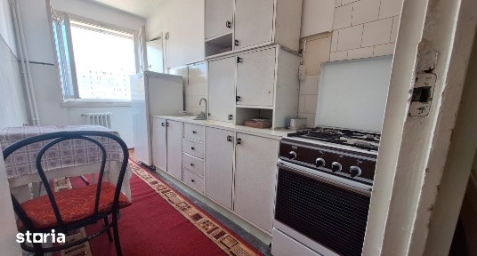 Apartament 3 camere, Confort 1, Vlaicu, decomandat, etaj intermediar