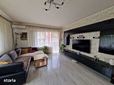 Apartament generos cu 2 camere, balcon si parcare BACIU zona Petrom