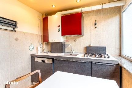 Apartament cu 3 camere de vanzare in Grigorescu