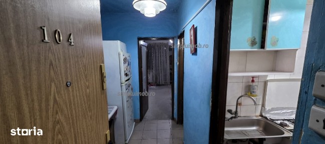 Metrou La 2 Minute Garsoniera Etaj Intermediar