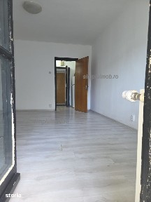 Garsoniera langa metrou Aparatorii Patriei Sector 4