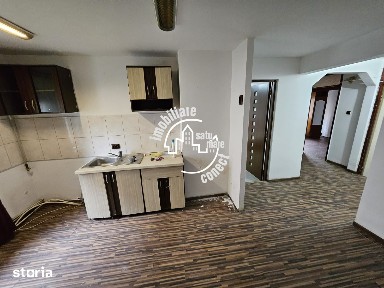 Apartament 3 camere | zona Micro 16 | Parter | Decomandat