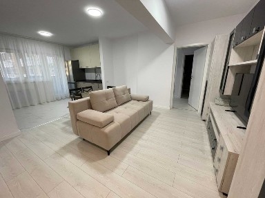 Chirie apartament 3 camere
