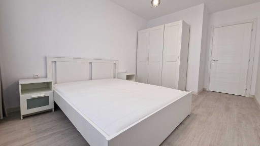Hils Republica - Basarabia - Industriilor 2v - Apartament NOU - Prima Închiriere - Terasă - Metrou Republica - parcare
