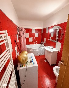 Apartament 2 camere, 50mp, balcon, mobilat complet, zona str. Eroilor!