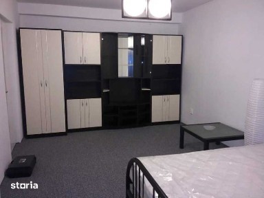 inchiriez apartament 2 camere si 2 paturi pe perioada Untold