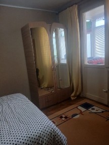 Merita !Doua camere Micro 19 etaj 1/4,liber.