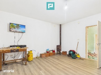 CASĂ ÎN ZERIND PE PRINCIPALĂ CU TEREN DE 1440 MP