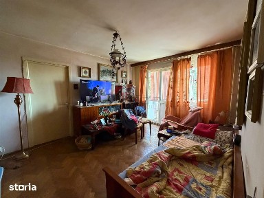 Podu Ros - BD. Socola, 3 camere cu 2 balcoane si geam la baie