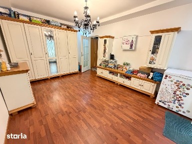 Apartament 2 camere, DECOMANDAT, ETAJ 1, bloc 1980, Gradinari