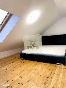 Apartament de lux 70 mpu balcon si parcare privata zona Selimbar