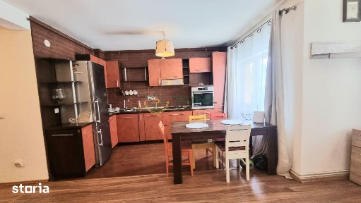 Apartament 3 camere, parter, loc de parcare - zona 3 Stejari